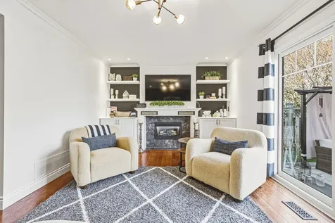 729 Coulson Avenue Milton ON L9T 4J3
