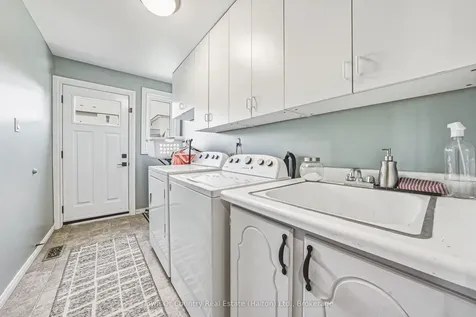 729 Coulson Avenue Milton ON L9T 4J3