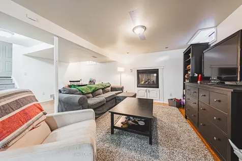 729 Coulson Avenue Milton ON L9T 4J3