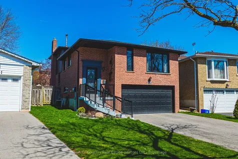 729 Coulson Avenue Milton ON L9T 4J3