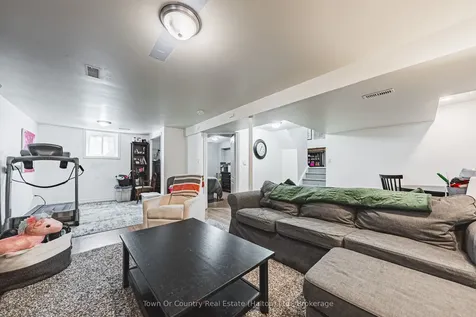 729 Coulson Avenue Milton ON L9T 4J3