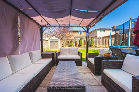 729 Coulson Avenue Milton ON L9T 4J3