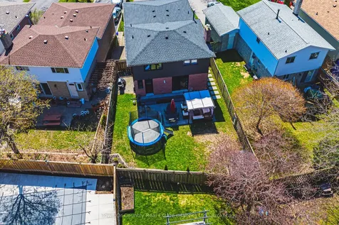 729 Coulson Avenue Milton ON L9T 4J3