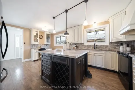 2002 Ingledale Road Mississauga ON L5J 2H2