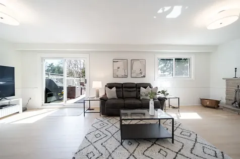2002 Ingledale Road Mississauga ON L5J 2H2