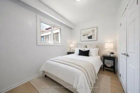 2002 Ingledale Road Mississauga ON L5J 2H2