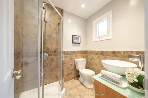 2002 Ingledale Road Mississauga ON L5J 2H2