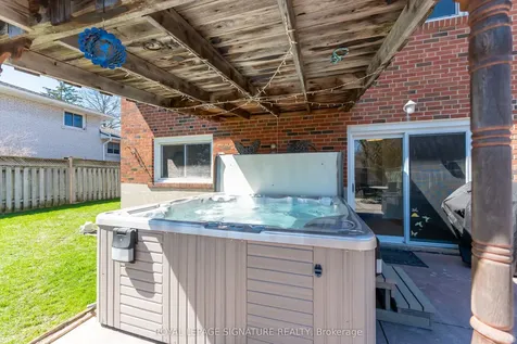 2002 Ingledale Road Mississauga ON L5J 2H2