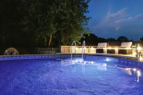 2002 Ingledale Road Mississauga ON L5J 2H2