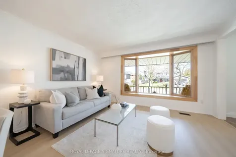 2002 Ingledale Road Mississauga ON L5J 2H2