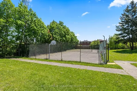 2556 Argyle Road Mississauga ON L5B 2H6