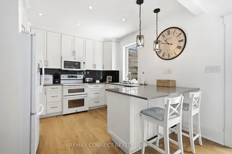60 Woodbury Road Toronto ON M8W 1X7