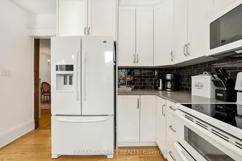 60 Woodbury Road Toronto ON M8W 1X7