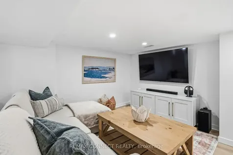 60 Woodbury Road Toronto ON M8W 1X7