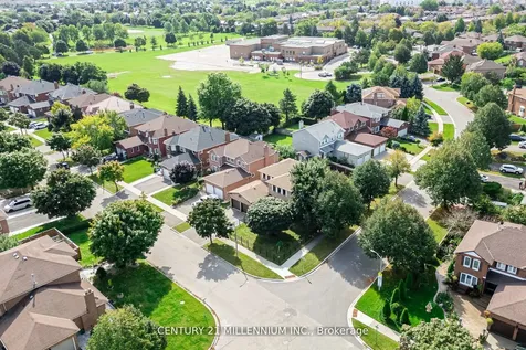 10 Phelps Drive Brampton ON L6X 3V5