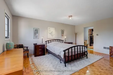 10 Phelps Drive Brampton ON L6X 3V5
