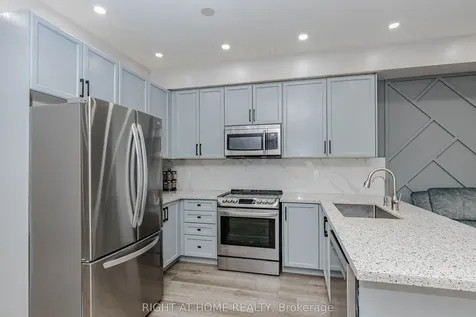 83 Crumlin Crescent Brampton ON L6X 0Y4