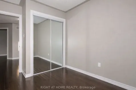 83 Crumlin Crescent Brampton ON L6X 0Y4