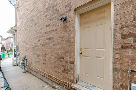 83 Crumlin Crescent Brampton ON L6X 0Y4