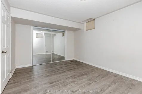 83 Crumlin Crescent Brampton ON L6X 0Y4