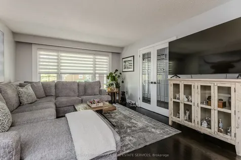 1109 Dowland Crescent Burlington ON L7T 4C7