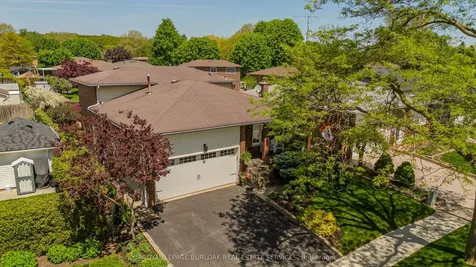 1109 Dowland Crescent Burlington ON L7T 4C7