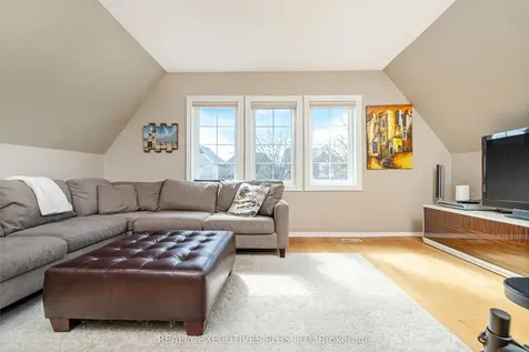 3113 Owls Foot Drive Mississauga ON L5M 6T8