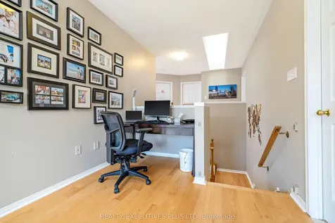 3113 Owls Foot Drive Mississauga ON L5M 6T8