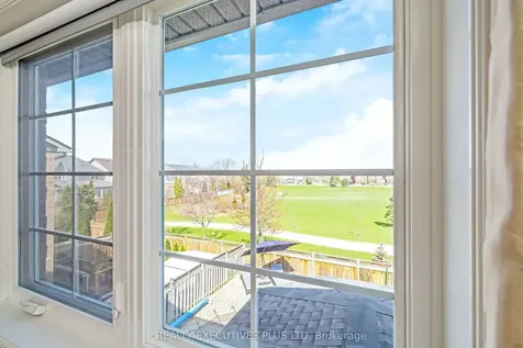 3113 Owls Foot Drive Mississauga ON L5M 6T8