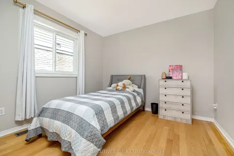 3113 Owls Foot Drive Mississauga ON L5M 6T8