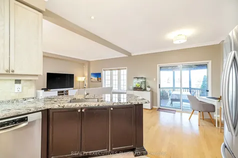 3113 Owls Foot Drive Mississauga ON L5M 6T8