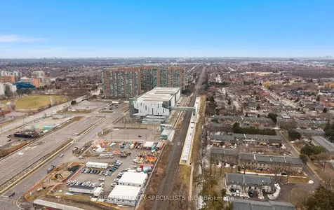 400 Mississauga Valley Boulevard W Mississauga ON L5A 3N6