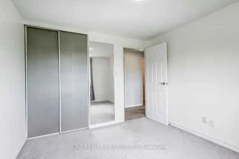 34 Kingham Road Halton Hills ON L7J 1S4