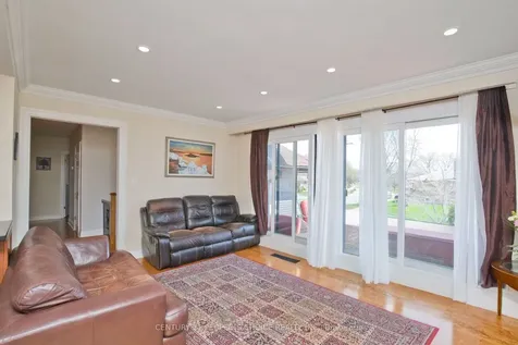 50 Jeffcoat Drive Toronto ON M9W 3B7