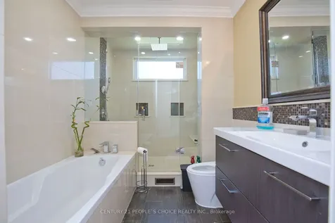 50 Jeffcoat Drive Toronto ON M9W 3B7