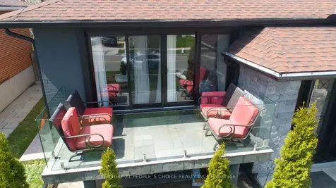 50 Jeffcoat Drive Toronto ON M9W 3B7