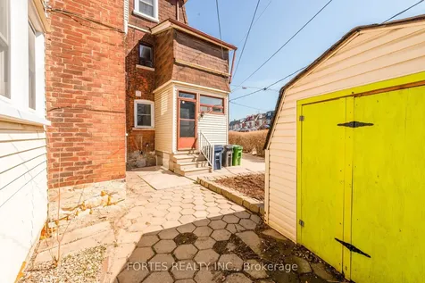 8 Spring Grove Avenue Toronto ON M6N 3H3