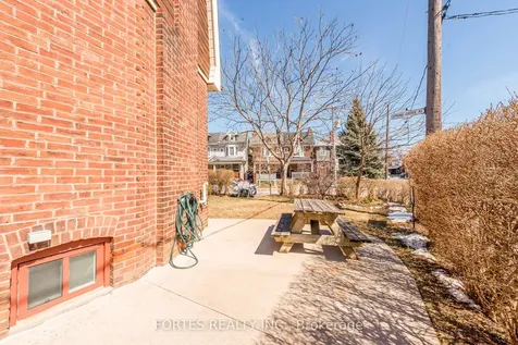 8 Spring Grove Avenue Toronto ON M6N 3H3
