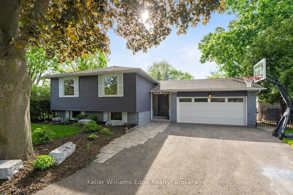 2213 Sunnyvale Drive Oakville ON L6L 1W6