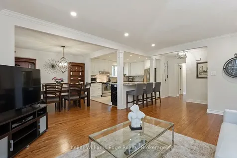 2213 Sunnyvale Drive Oakville ON L6L 1W6