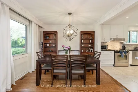 2213 Sunnyvale Drive Oakville ON L6L 1W6