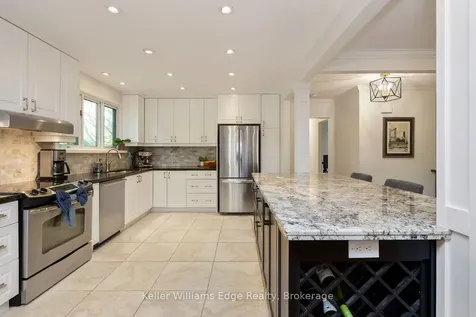 2213 Sunnyvale Drive Oakville ON L6L 1W6