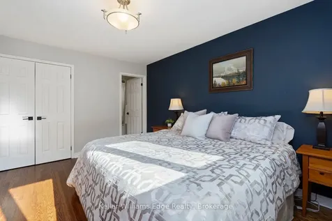 2213 Sunnyvale Drive Oakville ON L6L 1W6