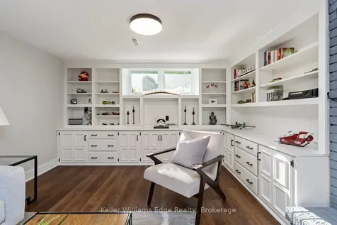 2213 Sunnyvale Drive Oakville ON L6L 1W6