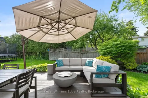 2213 Sunnyvale Drive Oakville ON L6L 1W6