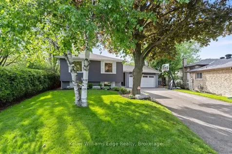 2213 Sunnyvale Drive Oakville ON L6L 1W6