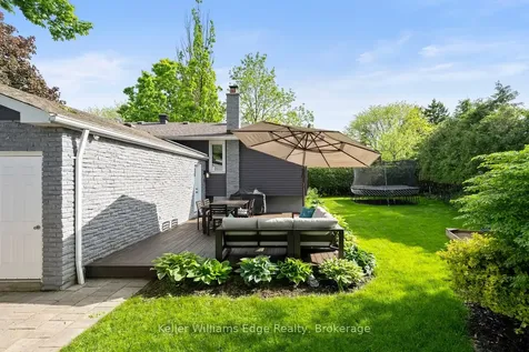 2213 Sunnyvale Drive Oakville ON L6L 1W6