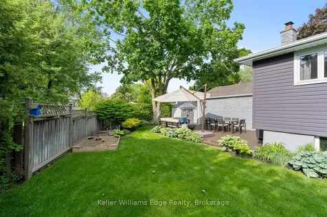 2213 Sunnyvale Drive Oakville ON L6L 1W6
