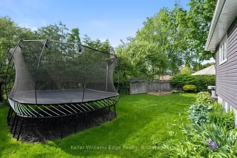 2213 Sunnyvale Drive Oakville ON L6L 1W6