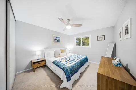 8 Lynden Circle Halton Hills ON L7G 4Y8